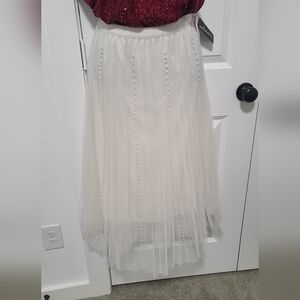Metro Wear Cream Tulle Skirt with Pearl Details